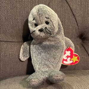 Ty Gray Seal Beanie Baby Plush Slippery